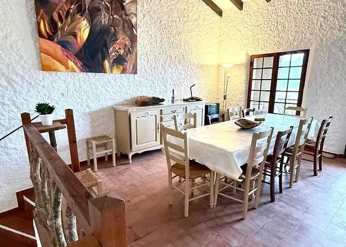 Maison Avec Vue A ヴィラ *